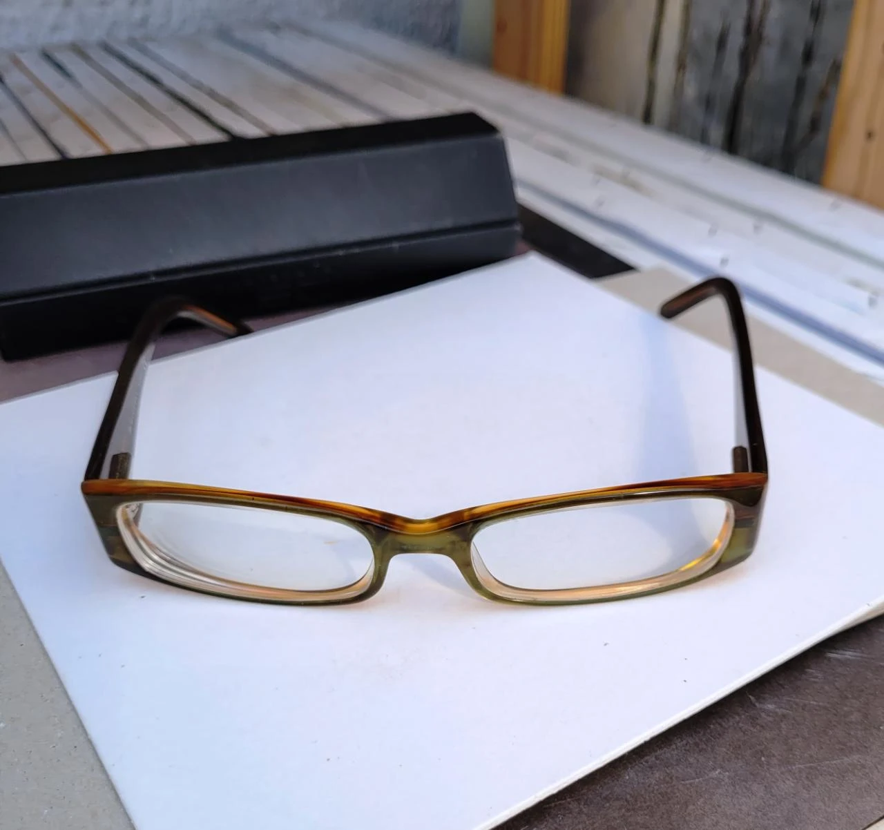 Élégante paire de lunettes Blue Bay: design intemporel. – photo 4